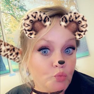 Meet your Posher, Angie